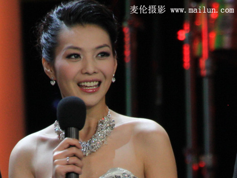 栗坤栗坤的相片北京卫视女主持人栗坤