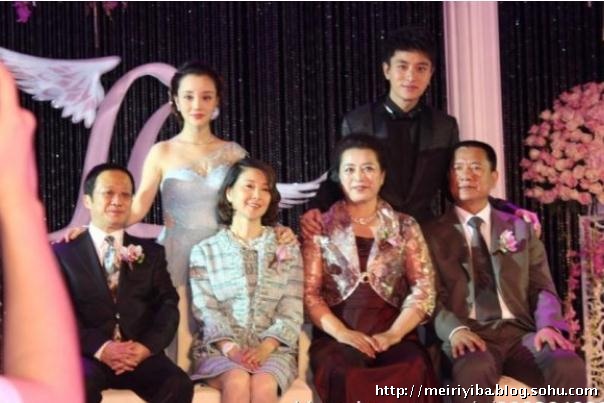<em>王朔</em>缺席<em>女儿</em>大婚 娱圈大佬漂亮<em>女儿</em>都嫁给谁