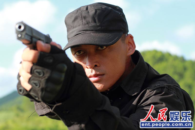 超级女兵》曝魔鬼训练+走进中国\u0026quot;猎人学