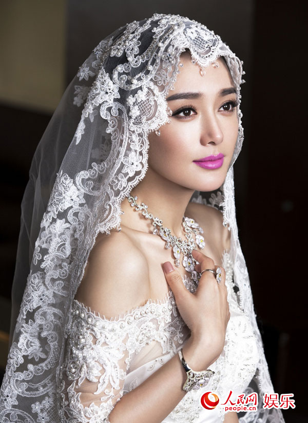 秦岚登时尚杂志封面 浪漫婚尚大片显极致纯美【4】