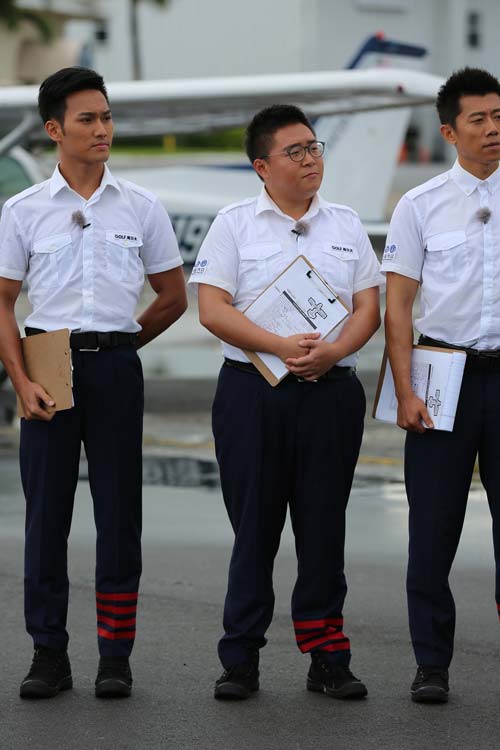 郝劭文美国高空跳伞 欧豪自告奋勇首跳