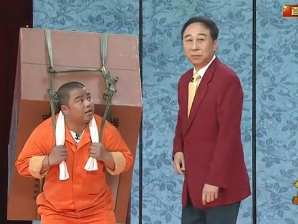 冯巩连续30年不缺席春晚被封 劳模 盘点其历届