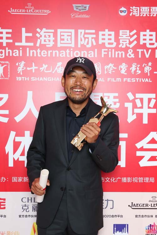 《皮绳上的魂》获上海电影节最佳摄影奖