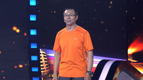 《我是演说家3》中国徒步第一人震撼出场