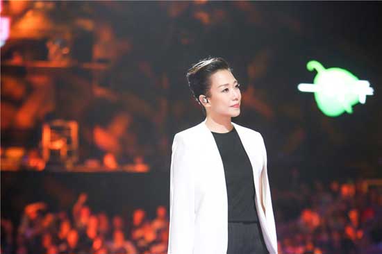 《我想和你唱》收官 林忆莲销魂王俊凯帅翻李宇春时尚震全场