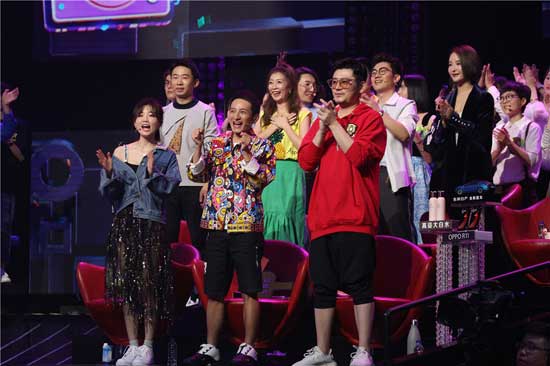 《我想和你唱》收官 林忆莲销魂王俊凯帅翻李宇春时尚震全场
