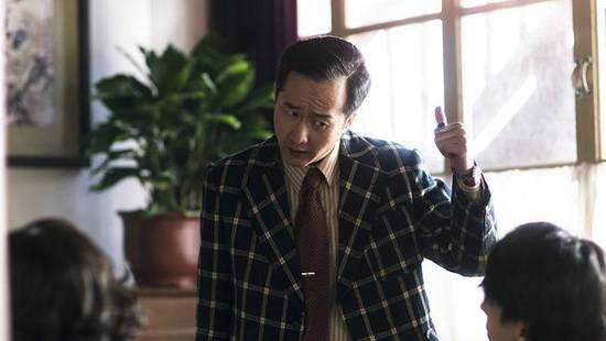 正午阳光宣布取消艺人经纪业务 靳东王凯等发展现状分析