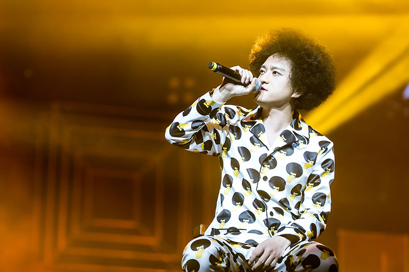 赵英俊北京开嗓引爆棚 大鹏李小璐齐聚玩花样