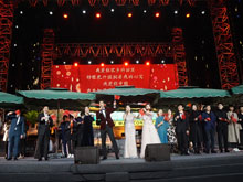 北京长城音乐会-艺术家齐唱《我爱你中国》