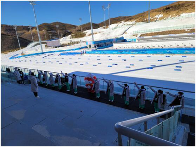国家冬季两项中心体育展示团队在排练中。受访者供图