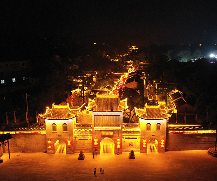  Night view of Dayang Ancient Town (UAV photo). Photographed by Wang Tianle, reporter of People's Daily Online