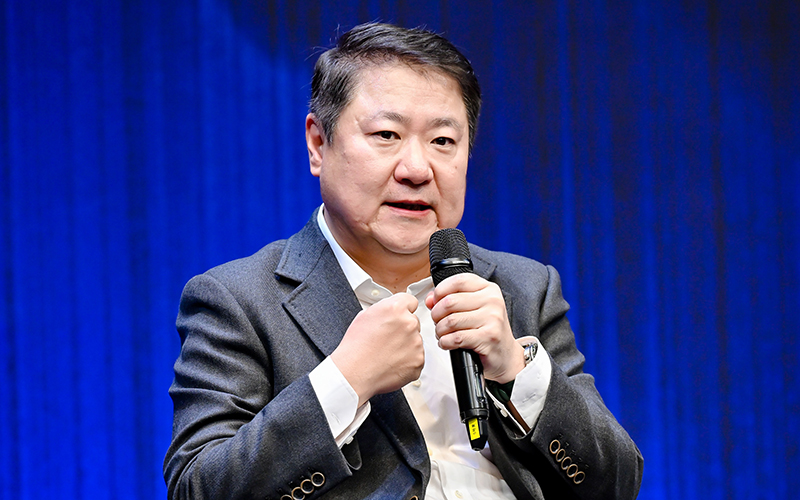  Yu Dong, Vice Chairman of China Film Association, Founder, Chairman and General Manager of Bona Film Group Co., Ltd