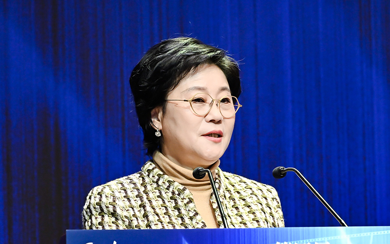  Li Shaohong, President and Director of China Film Directors Association