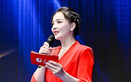  Sun Qian, guest host and actor of the 4th "Light and Shadow China" Honorary Ceremony
