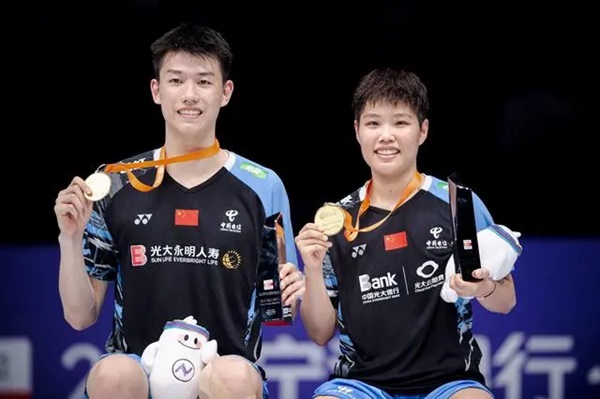 羽毛球亚锦赛中国队三冠三亚收官 男双时隔六年再登顶