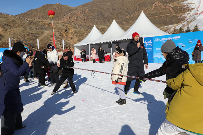 雪地拔河活动。内蒙古自治区残疾东谈主网络会供图