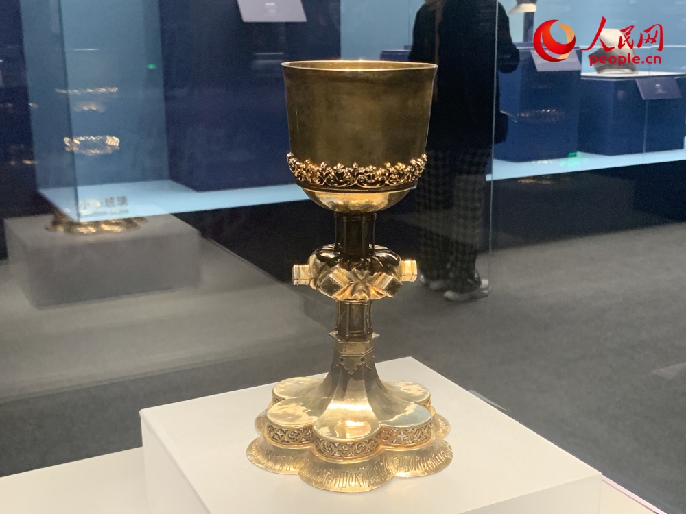 白俄罗斯国家历史博物馆藏的圣餐杯。人民网记者 韦衍行摄