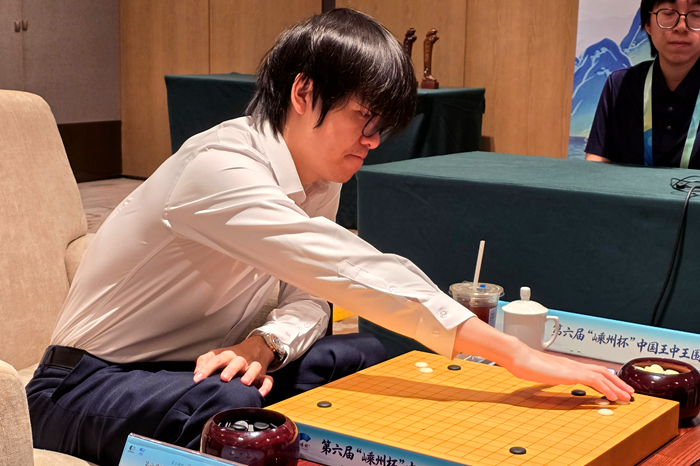 第六届中国王中王围棋争霸赛：柯洁战胜王星昊丁浩杨鼎新出局(图1)