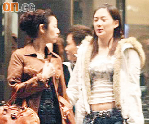 传黄晓明带应采儿见母亲 两人相恋甩旧爱--人民