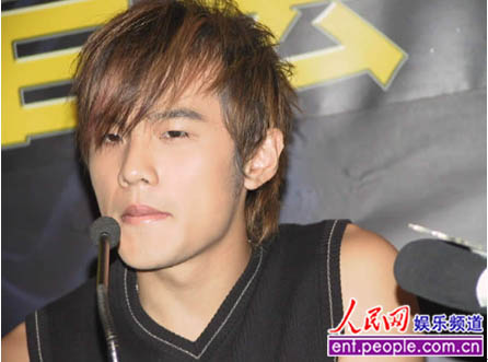 周杰伦将与罗琦合作 新专辑要走摇滚路线