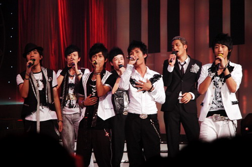 王栎鑫两负俞灏明止步7强+吉杰惊险晋级