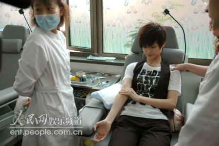 天娱<em>艺人身体</em>力行支援救灾 血液传递同胞深情