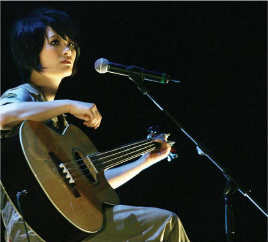 资料图片:贝斯手--谢馨仪 (3)