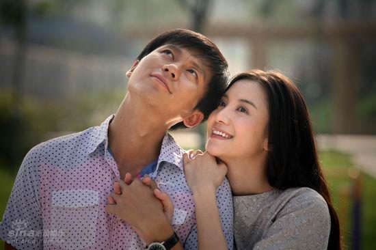 《桃花运》精彩剧照-- 李晨 宋佳十指紧扣--娱乐