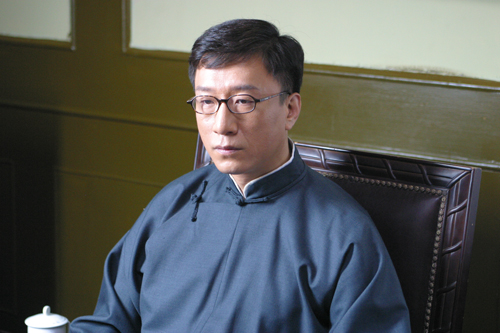 《潜伏》昨晚亮相南京 孙红雷演技网上获表扬 --娱乐--人民网