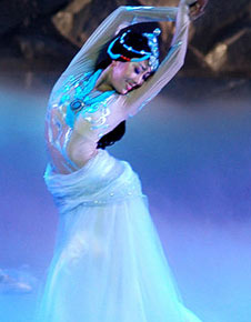 舞蹈家刘岩微笑面对新生活 明年准备考北大博