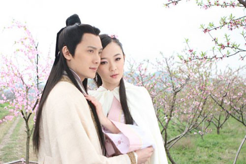  天师钟馗 》杀青  霍思燕 冯绍峰再曝恩爱剧照--娱