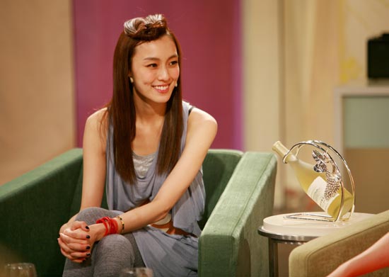 <em>范玮琪</em>做客《<em>天下女人</em>》 称张雨生是启蒙老师