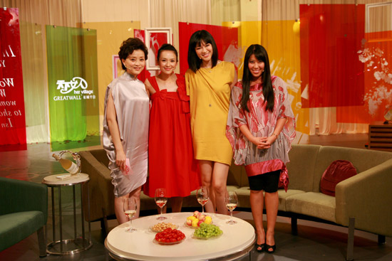 章子怡做客《天下女人》 称对感情是一根筋