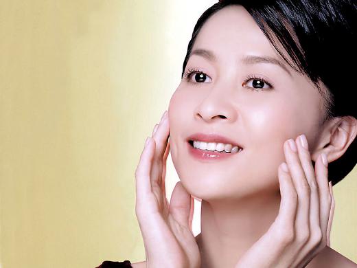 刘嘉玲不学朱丽倩 已戒烟5年不接受人工受孕