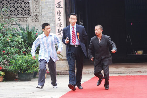 李彧王宝强出演《大有前途》 将搞笑进行到底--娱乐--人民网