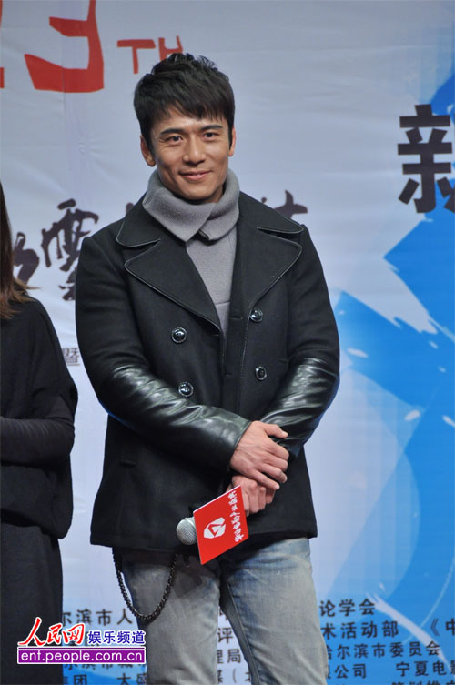  杨佑宁 求徐若瑄一吻不要片酬  范植伟 斗篷装亮