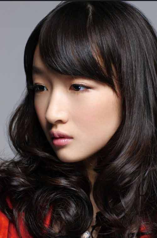 清纯时尚派新贵周冬雨最新写真活泼可人 (4)