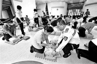 北京市大中小学校基本实现AED全覆盖