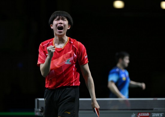 王楚钦首登乒乓球男单世界第一