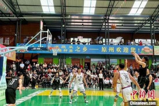 9省区18支农人篮球队现身宁夏固原 比赛全国“村BA”总决赛“入场券”