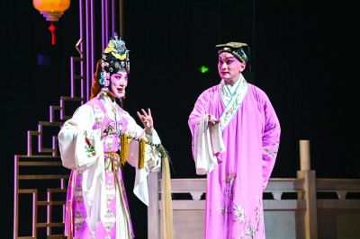全国地方戏精粹展演在广西南宁开幕