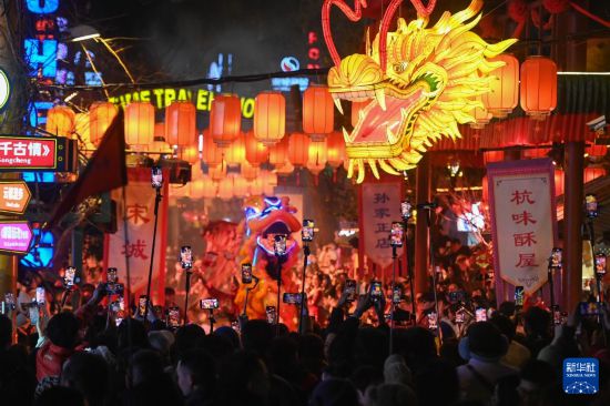杭州：新春活动启幕 乐享中国年