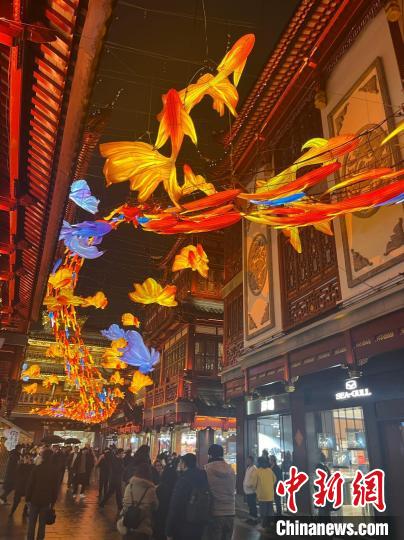 龙年新春“超长假日”上海共招待游客1675.95万人次
