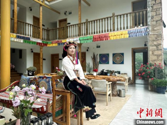 川西藏寨：中国“最美”古镇飘来古韵新风