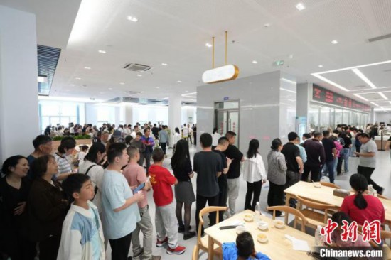 文化和旅游观察：假期期间在不同地方打开党和