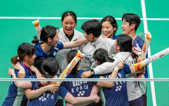 5月3日，韩国队庆祝晋级决赛。新华社记者 孙非 摄