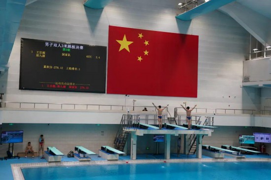 中国潜水队进行了一场比