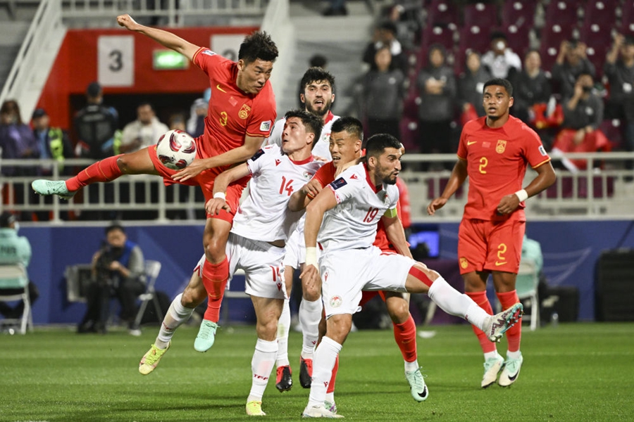 亚洲杯中国队首战战平塔吉克斯坦队